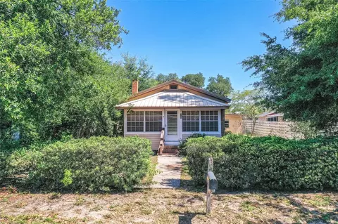 308 W Dixie St, Plant City, FL 33563