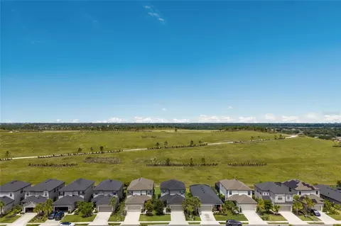 View/Area - 5504 Summit Gln, Bradenton, FL 34203 photo 3 of 7