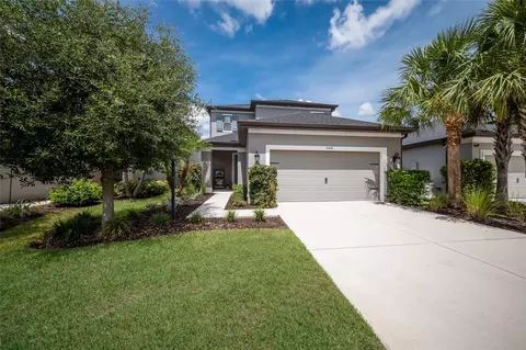 Exterior - 5504 Summit Gln, Bradenton, FL 34203 photo 2 of 8