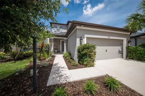 Exterior - 5504 Summit Gln, Bradenton, FL 34203 photo 6 of 8