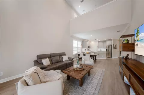 Living - 5504 Summit Gln, Bradenton, FL 34203 photo 1 of 3