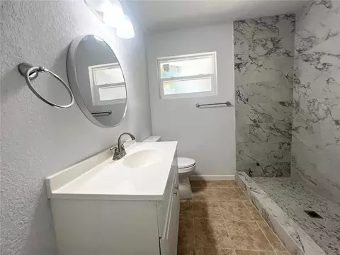 Bath - 137 Lowell Rd, Winter Haven, FL 33884 photo 2 of 2