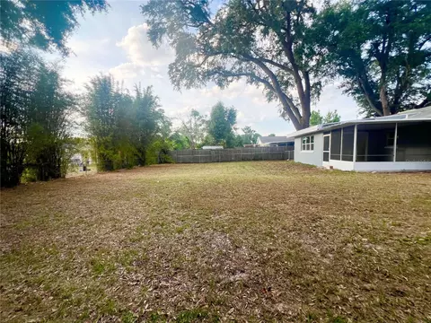 Exterior - 137 Lowell Rd, Winter Haven, FL 33884 photo 6 of 10