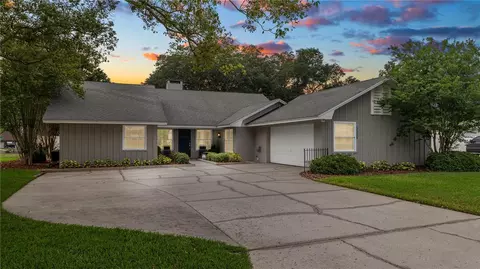 5525 Club Hl E, Lakeland, FL 33813
