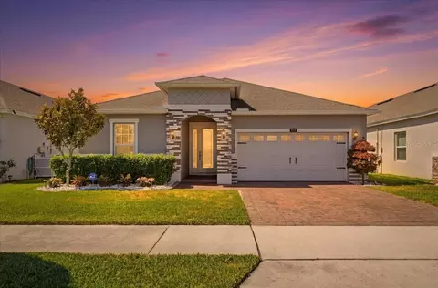 333 Meadow Pointe Dr, Haines City, FL 33844
