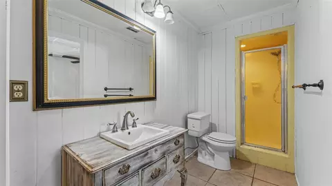 Bath - 470 E Hooker St, Bartow, FL 33830 photo 7 of 7