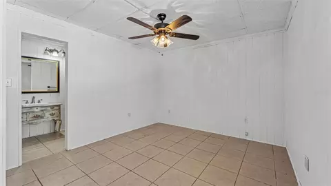 Bedroom - 470 E Hooker St, Bartow, FL 33830 photo 5 of 6