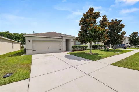 3136 Country Club Cir, Winter Haven, FL 33881