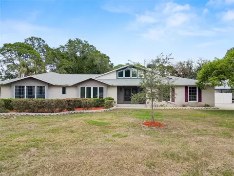 6230 Forestwood Dr W, Lakeland, FL 33811