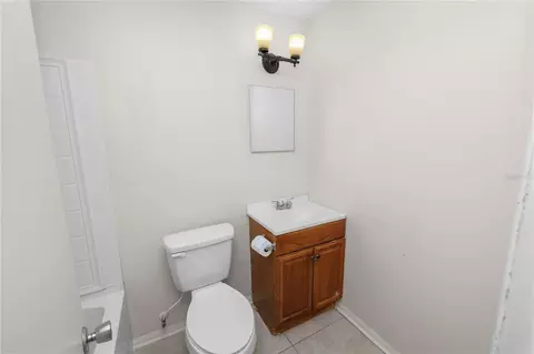 Bath - 2170 Rohr Dr, Bartow, FL 33830 photo 1 of 2