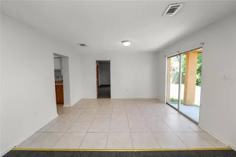 Living - 2170 Rohr Dr, Bartow, FL 33830 photo 7 of 13