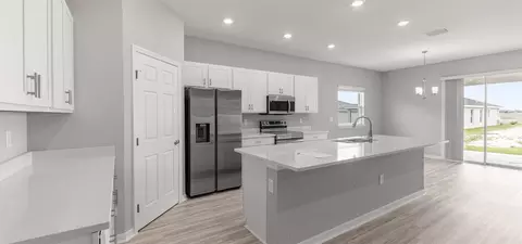 Kitchen - 7658 SE 113th Pl, Belleview, FL 34420 photo 1 of 2