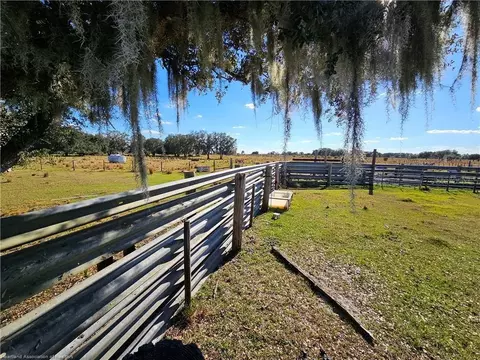 320 Grigsby Rd, Venus, FL 33960 photo 6