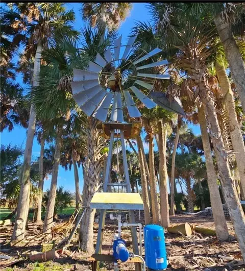 320 Grigsby Rd, Venus, FL 33960 photo 4