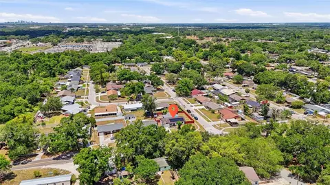 View/Area - 5020 Pine St, Seffner, FL 33584 photo 6 of 7