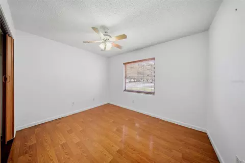 Bedroom - 5020 Pine St, Seffner, FL 33584 photo 5 of 6