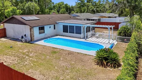 Exterior - 5020 Pine St, Seffner, FL 33584 photo 8 of 8