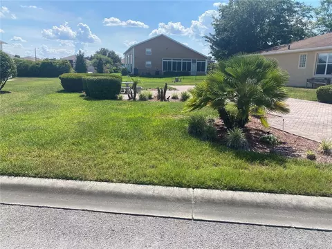 368 Motorcoach Dr S, Polk City, FL 33868