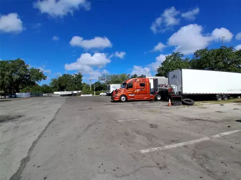 7001 Causeway Blvd, Tampa, FL 33619
