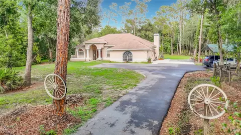 8338 Handcart Rd, Wesley Chapel, FL 33545