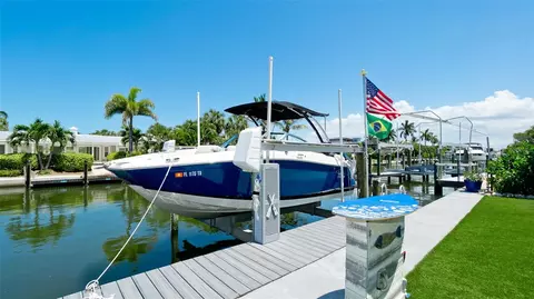 Exterior - 522 68th St, Holmes Beach, FL 34217 photo 14 of 29