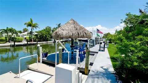 Exterior - 522 68th St, Holmes Beach, FL 34217 photo 12 of 29