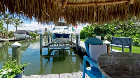Exterior - 522 68th St, Holmes Beach, FL 34217 photo 13 of 29