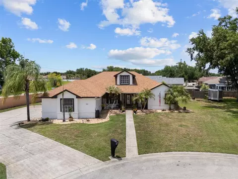 2881 Chatsworth Ln, Lakeland, FL 33812