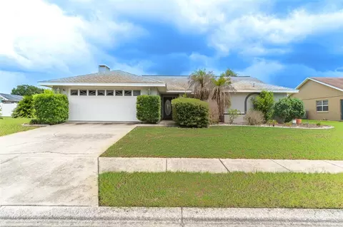 699 Hunters Run Blvd, Lakeland, FL 33809