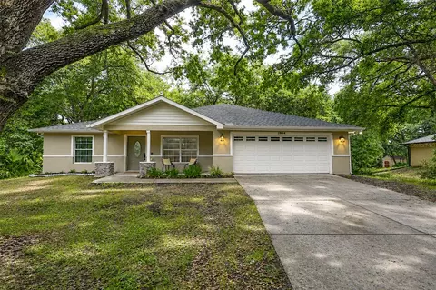 2864 Linda Dr, Deland, FL 32720