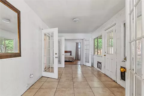Entry Way - 352 Vail Dr, Winter Haven, FL 33884 photo 3 of 3