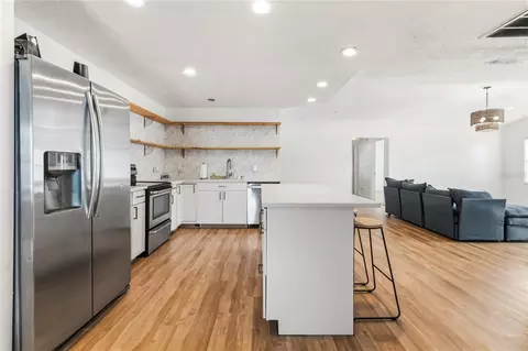 Kitchen - 352 Vail Dr, Winter Haven, FL 33884 photo 1 of 4