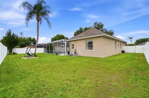 Exterior - 335 Ruby Lake Loop, Winter Haven, FL 33884 photo 9 of 12
