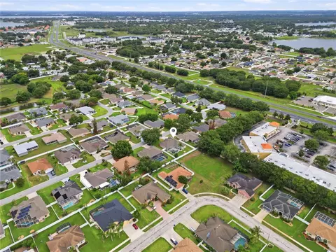 View/Area - 335 Ruby Lake Loop, Winter Haven, FL 33884 photo 5 of 5