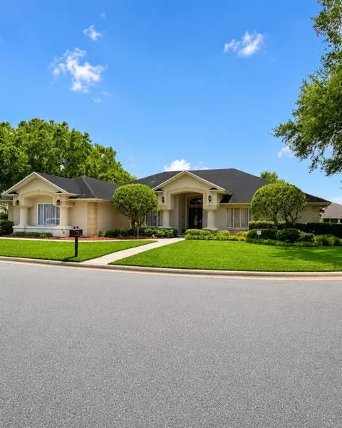 2875 Medinah Cir, Lakeland, FL 33803