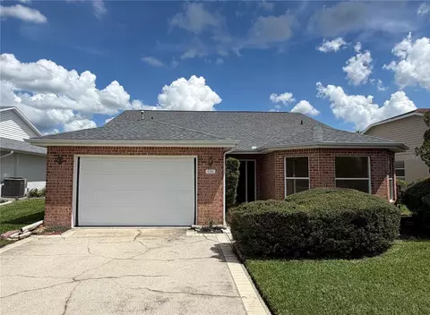 6341 Silver Lakes Dr W, Lakeland, FL 33810