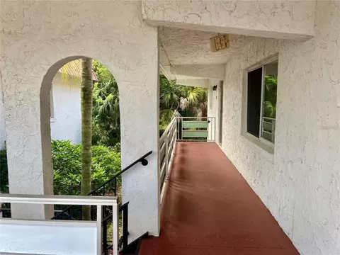 1100 Martinique Dr #208, Winter Haven, FL 33884