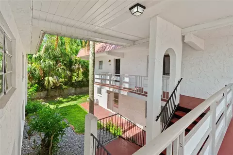 1100 Martinique Dr #208, Winter Haven, FL 33884