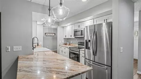 Kitchen - 2230 Boardman Rd, Bartow, FL 33830 photo 2 of 3