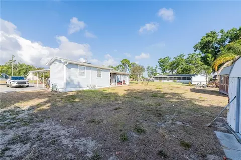 Exterior - 729 E Lake Ave, Eagle Lake, FL 33839 photo 3 of 6