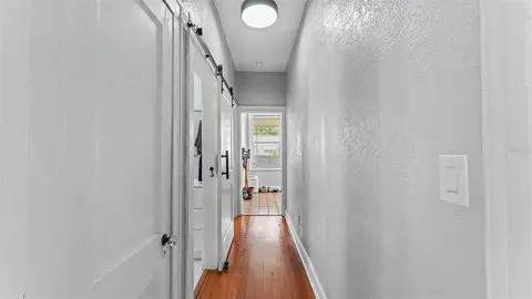 Entry Way - 630 E Stanford St, Bartow, FL 33830 photo 2 of 3