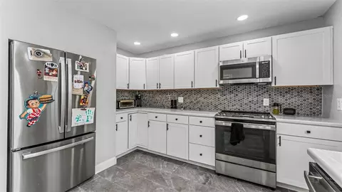 Kitchen - 630 E Stanford St, Bartow, FL 33830 photo 3 of 3