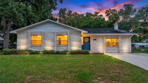 6422 Chippendale Rd, Lakeland, FL 33809
