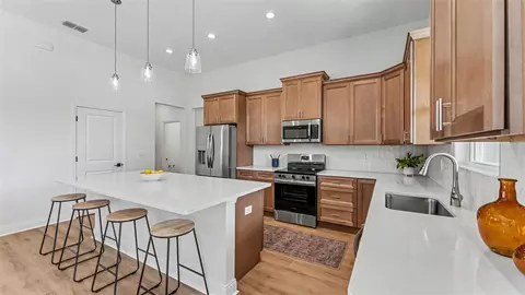 Kitchen - 535 Shanklin Ave, Bartow, FL 33830 photo 1 of 5