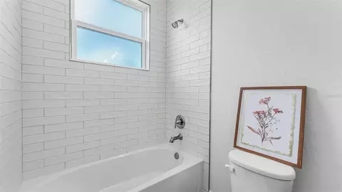 Bath - 535 Shanklin Ave, Bartow, FL 33830 photo 3 of 4
