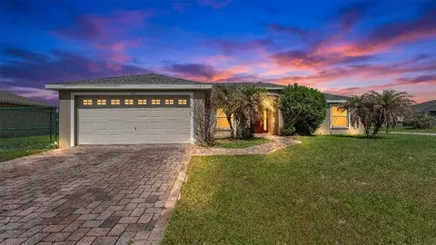 265 Majestic Gardens Ln, Winter Haven, FL 33880
