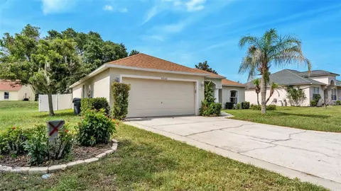 8202 Westmont Terrace Dr, Lakeland, FL 33810