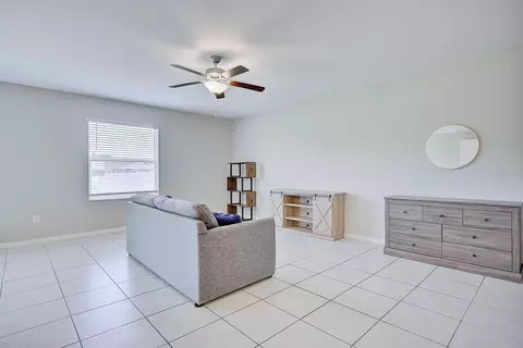 Living - 2139 Old Mining Rd, Lakeland, FL 33801 photo 1 of 1