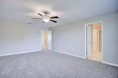 Bedroom - 2139 Old Mining Rd, Lakeland, FL 33801 photo 4 of 13