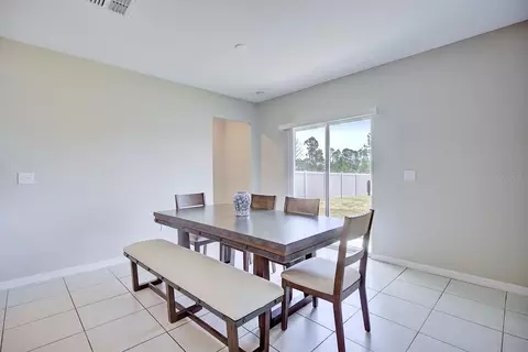 Dining - 2139 Old Mining Rd, Lakeland, FL 33801 photo 2 of 2